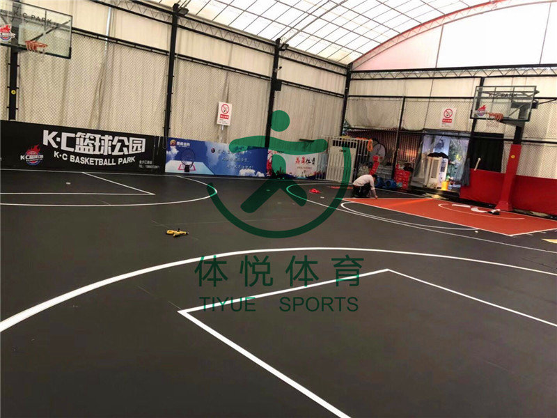 KC籃球公園金沙江路籃球場施工和迪卡儂總部網(wǎng)球場施工-上海體悅體育 KC籃球公園金沙江路籃球場施工和迪卡儂總部網(wǎng)球場施工-上海體悅體育